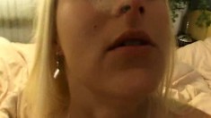 Blonde Nikki Sun shows her expressions as she gets fucked in POV